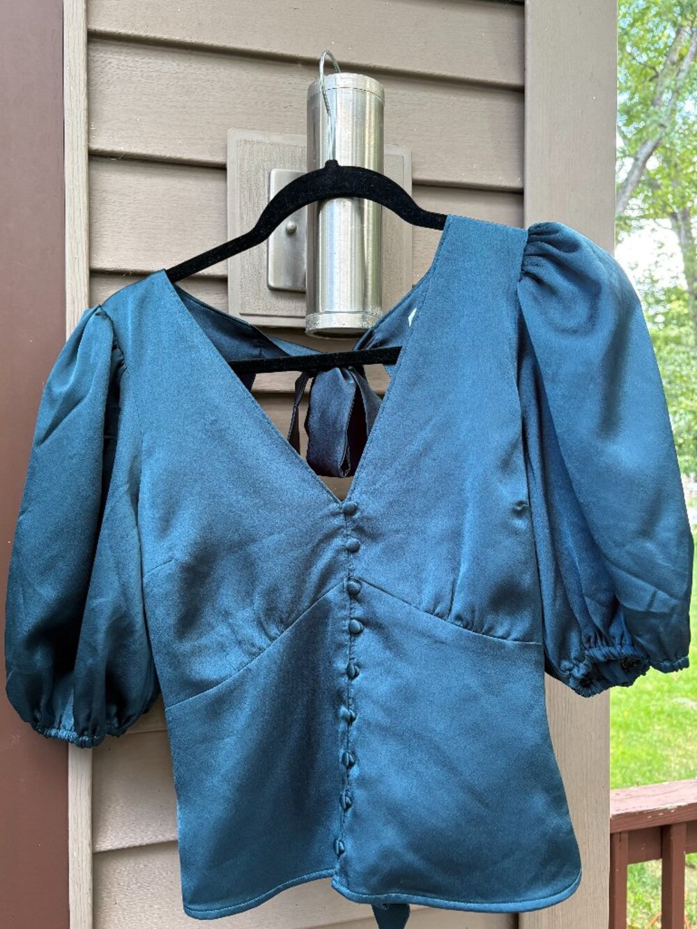 Dark blue satin Abercrombie and Fitch top/blouse, women's M